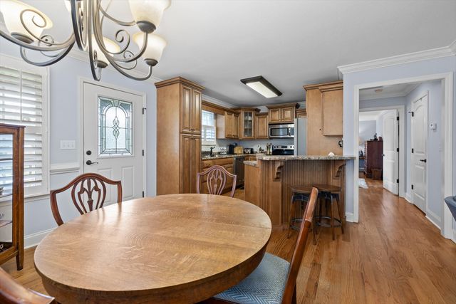 106 Mcclatchy Alley, Chickamauga, GA 30707