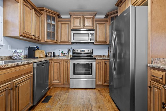 106 Mcclatchy Alley, Chickamauga, GA 30707