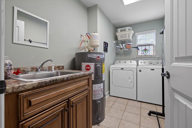 106 Mcclatchy Alley, Chickamauga, GA 30707