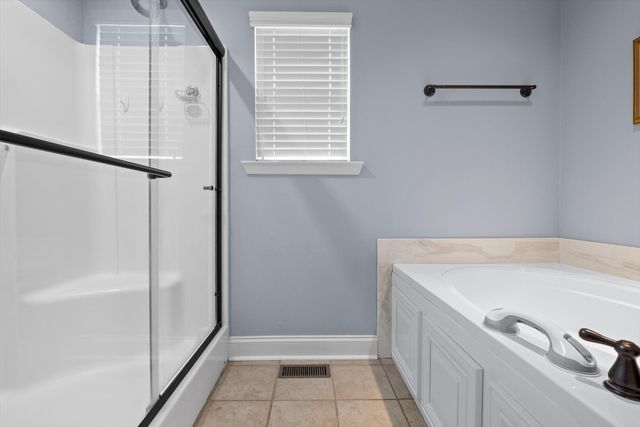 106 Mcclatchy Alley, Chickamauga, GA 30707