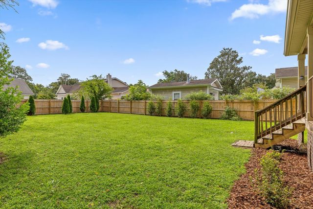 106 Mcclatchy Alley, Chickamauga, GA 30707