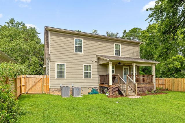 106 Mcclatchy Alley, Chickamauga, GA 30707