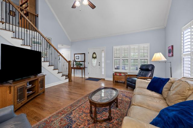 106 Mcclatchy Alley, Chickamauga, GA 30707