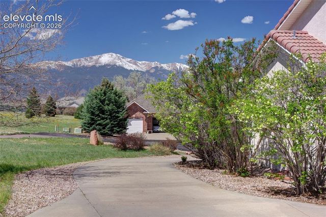 5165 Wild Rose Lane, Colorado Springs, CO 80918