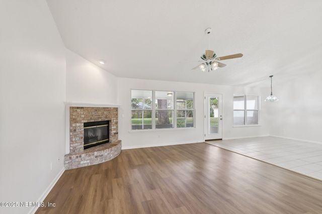 1228 WHIPSTICK Trail, Middleburg, FL 32068