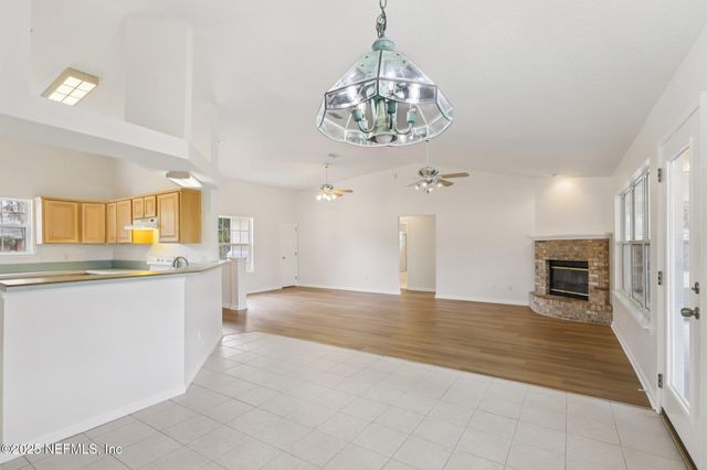 1228 WHIPSTICK Trail, Middleburg, FL 32068