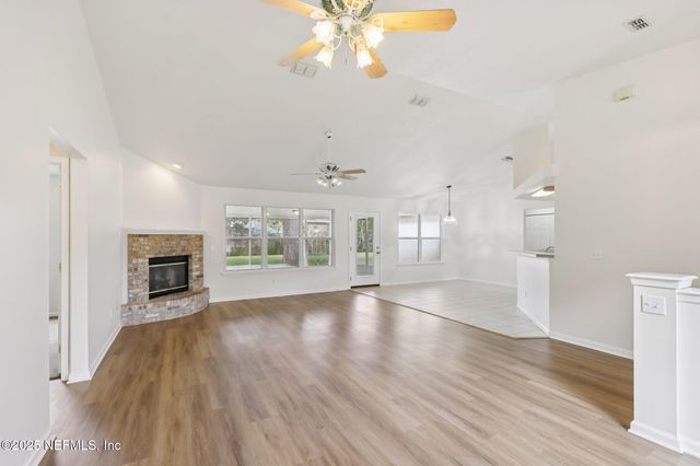 1228 WHIPSTICK Trail, Middleburg, FL 32068