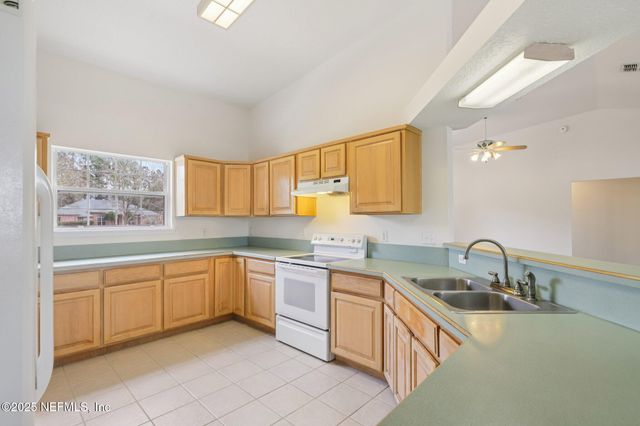 1228 WHIPSTICK Trail, Middleburg, FL 32068