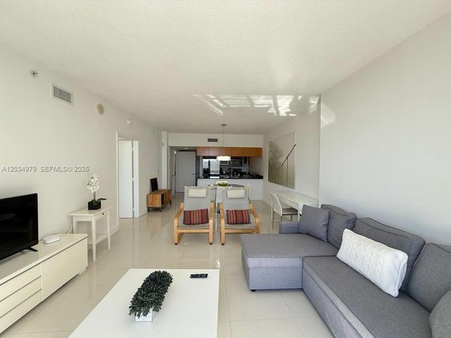 1750 N Bayshore Drive 3010, Miami, FL 33132