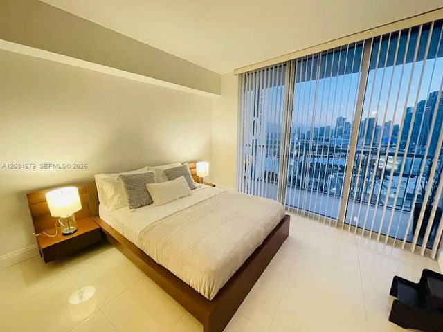 1750 N Bayshore Drive 3010, Miami, FL 33132