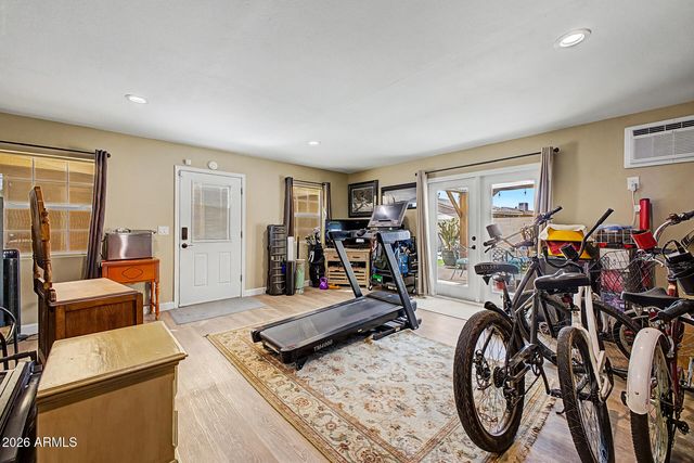 112 E JUNIPER Avenue, Gilbert, AZ 85234
