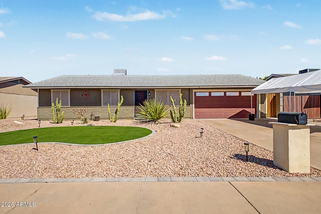 112 E JUNIPER Avenue, Gilbert, AZ 85234