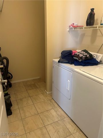 1512 Blackcombe Street 203, Las Vegas, NV 89128