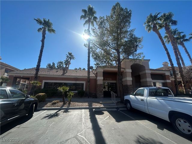 1512 Blackcombe Street 203, Las Vegas, NV 89128