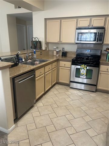 1512 Blackcombe Street 203, Las Vegas, NV 89128