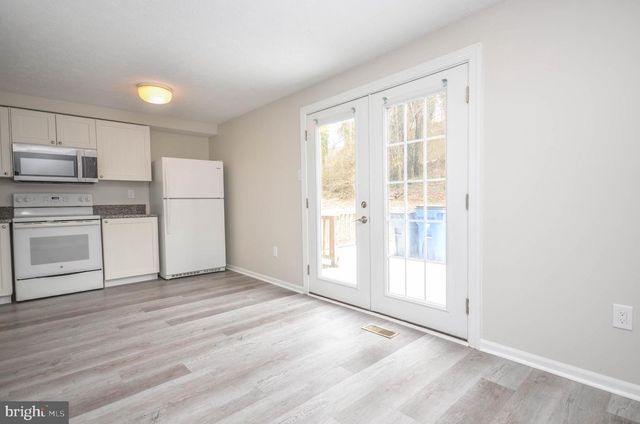 6352 GREEN FIELD RD, Elkridge, MD 21075