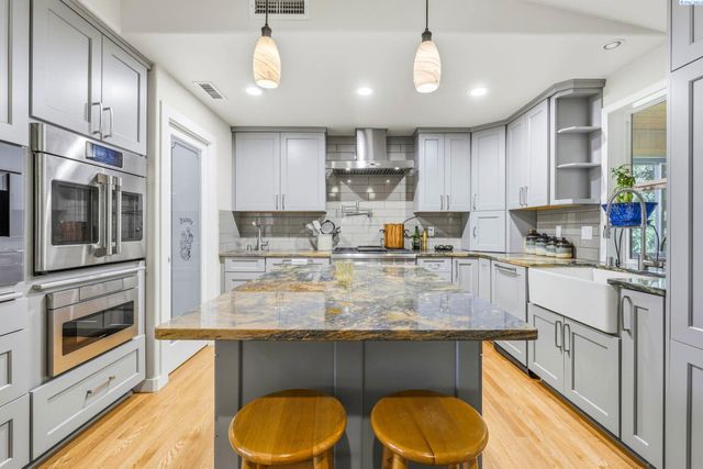 4731 Holly Way, West Richland, WA 99354