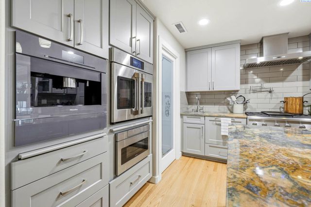 4731 Holly Way, West Richland, WA 99354