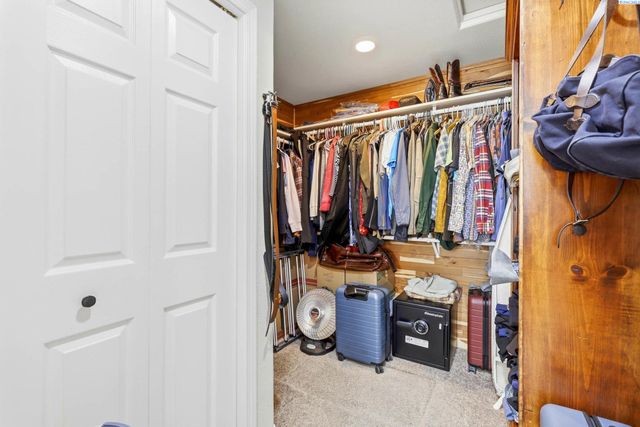 4731 Holly Way, West Richland, WA 99354