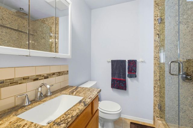 4731 Holly Way, West Richland, WA 99354