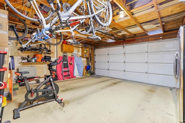 4731 Holly Way, West Richland, WA 99354