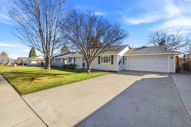 4731 Holly Way, West Richland, WA 99354