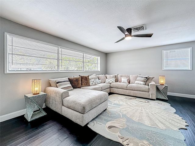 2449 66TH AVENUE S, St Petersburg, FL 33712