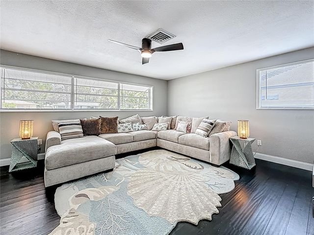 2449 66TH AVENUE S, St Petersburg, FL 33712