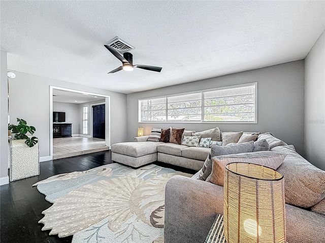 2449 66TH AVENUE S, St Petersburg, FL 33712