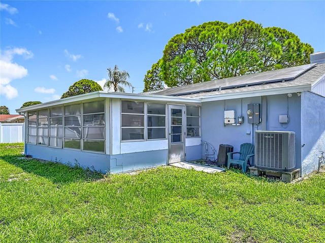 2449 66TH AVENUE S, St Petersburg, FL 33712