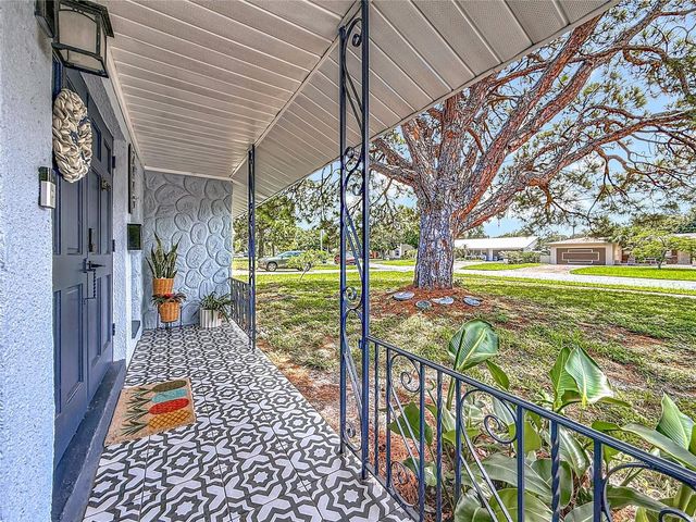 2449 66TH AVENUE S, St Petersburg, FL 33712