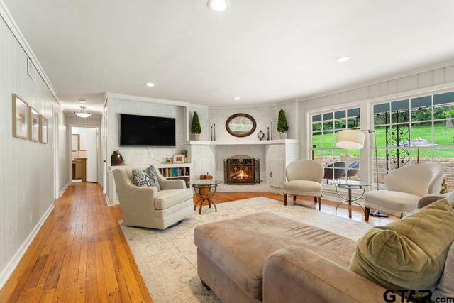 2830 S Cameron Ave, Tyler, TX 75701