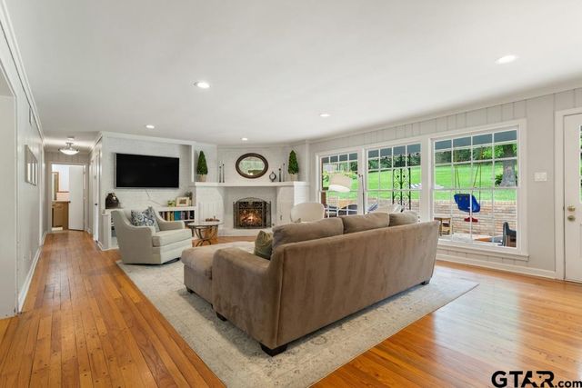 2830 S Cameron Ave, Tyler, TX 75701