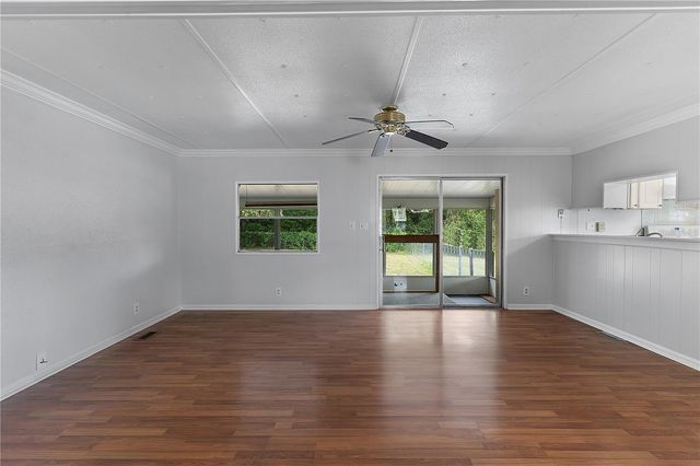 302 IVANHOE CIRCLE, Lady Lake, FL 32159