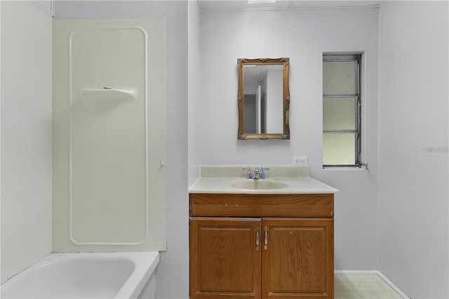 302 IVANHOE CIRCLE, Lady Lake, FL 32159