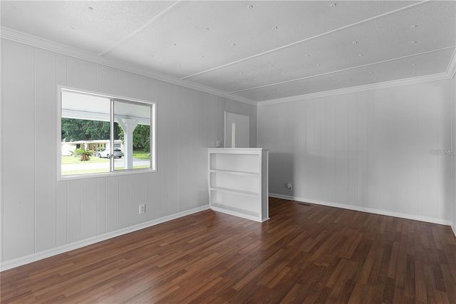 302 IVANHOE CIRCLE, Lady Lake, FL 32159