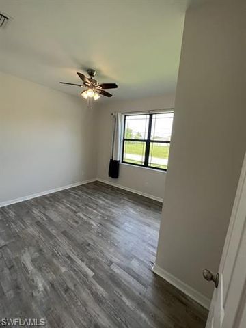 511 NE 19th PL, Cape Coral, FL 33909