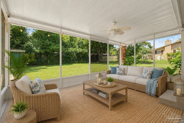 204 Nandina Rd, Gulf Breeze, FL 32561