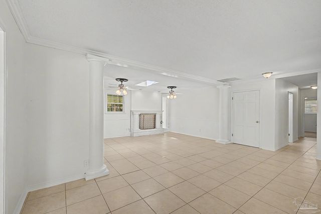 204 Nandina Rd, Gulf Breeze, FL 32561