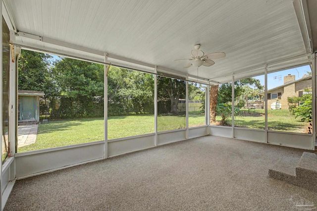204 Nandina Rd, Gulf Breeze, FL 32561
