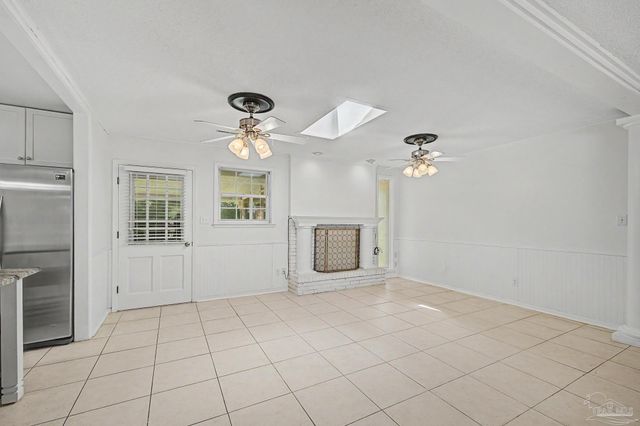 204 Nandina Rd, Gulf Breeze, FL 32561