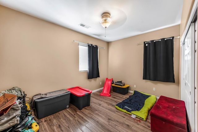 2835 Myrtle Avenue, Sanger, CA 93657