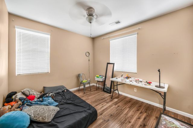 2835 Myrtle Avenue, Sanger, CA 93657