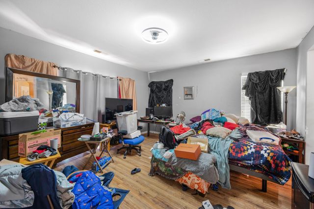 2835 Myrtle Avenue, Sanger, CA 93657