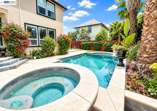 1284 Riesling Cir, Livermore, CA 94550