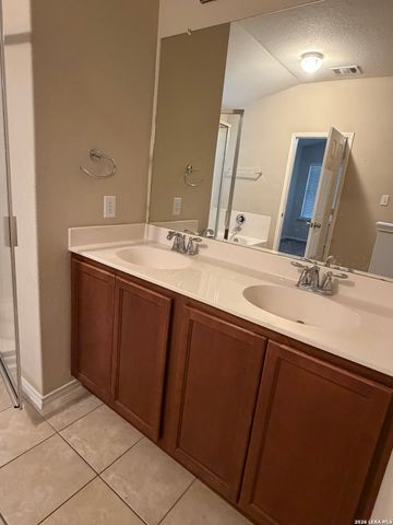 647 Tom Kemp, New Braunfels, TX 78130