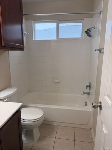 647 Tom Kemp, New Braunfels, TX 78130