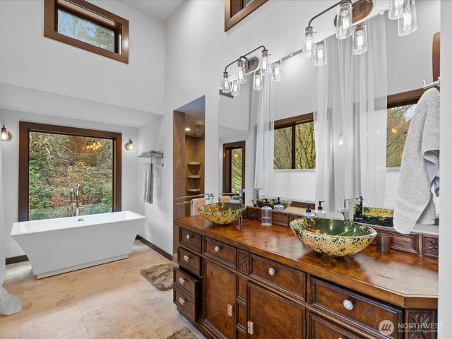 11202 204th Avenue NE, Redmond, WA 98053