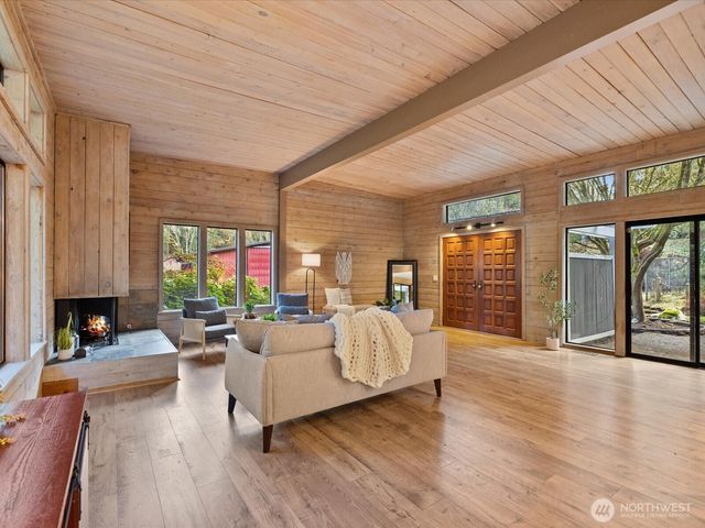 11202 204th Avenue NE, Redmond, WA 98053