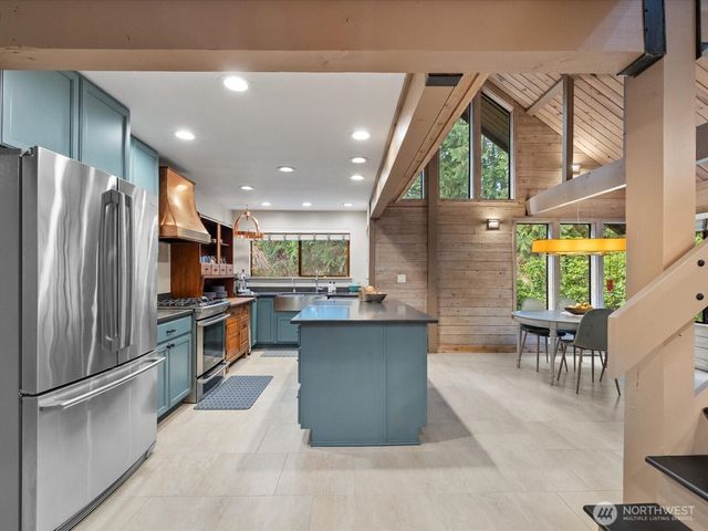 11202 204th Avenue NE, Redmond, WA 98053